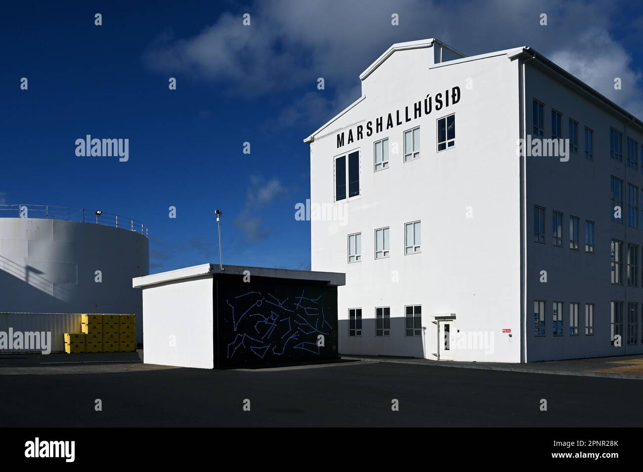Das Marshall Haus im alten Hafen mit Galerien von Unter anderem Olafur Eliasson, Reykjavik, Island Foto Stock