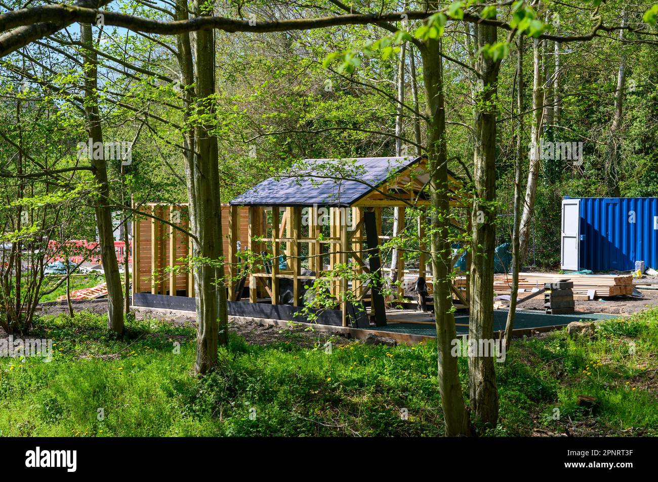 Lavori in corso nel bacino di Trevor sul canale di Llangollen, parte di un investimento di 15m milioni di sterline negli impianti offerti nel bacino. Foto Stock