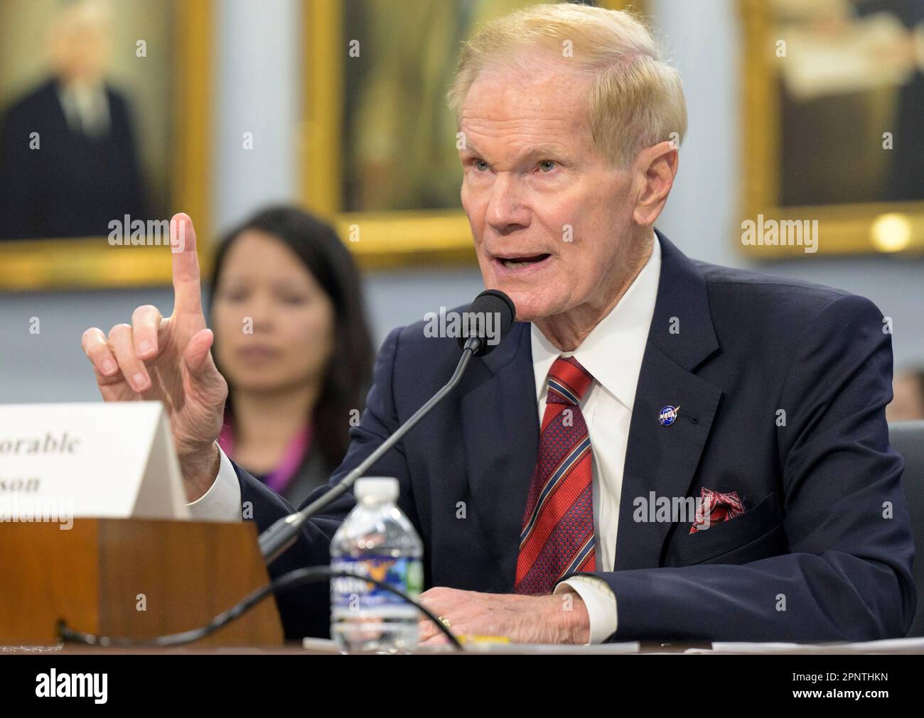 Washington, Stati Uniti d'America. 19th Apr, 2023. Washington, Stati Uniti d'America. 19 aprile 2023. L'amministratore della NASA Bill Nelson testimonia davanti alla sottocommissione della Camera per il Commercio Giustizia Scienza e Agenzie correlate durante l'anno fiscale 2024 audizioni di bilancio presso il Rayburn House Office Building, 19 aprile 2023 a Washington, DC Credit: Bill Ingalls/NASA/Alamy Live News Foto Stock