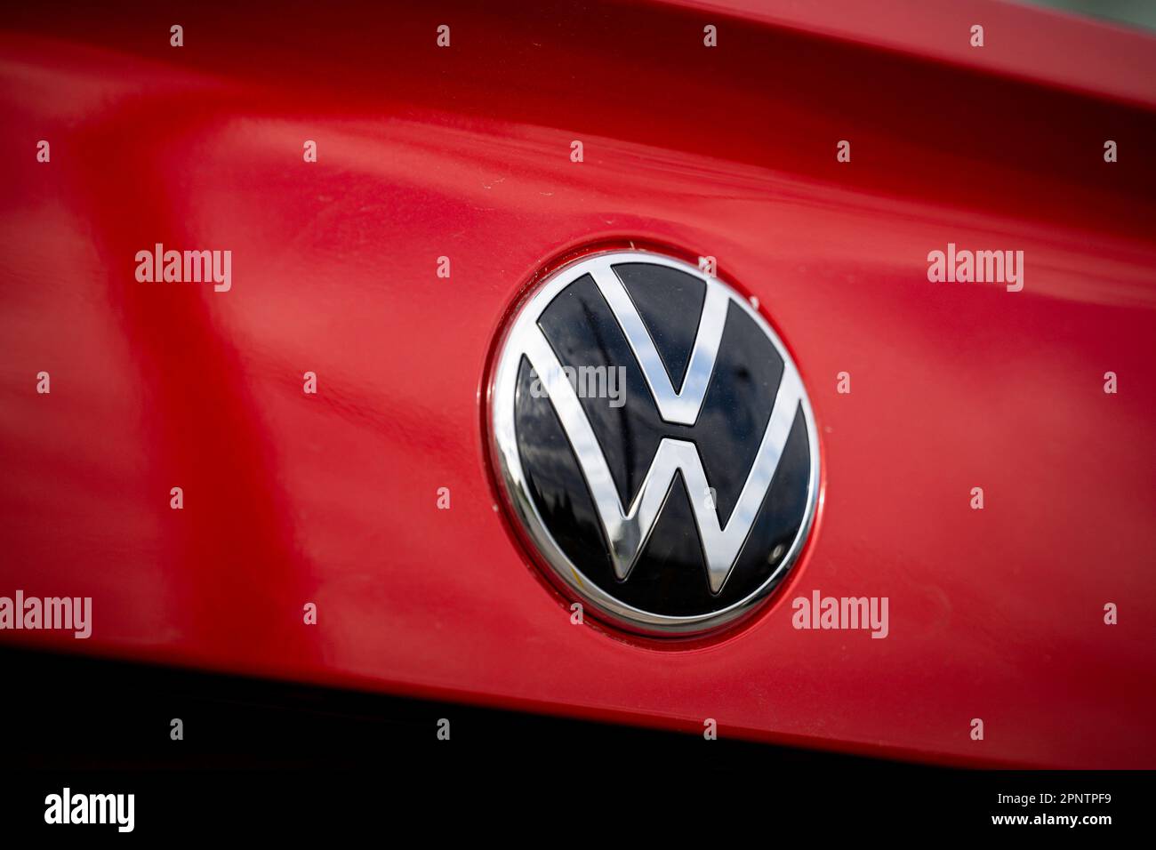 Ottawa, Canad. 20th Apr, 2023. L'emblema Volkswagen viene visto su un