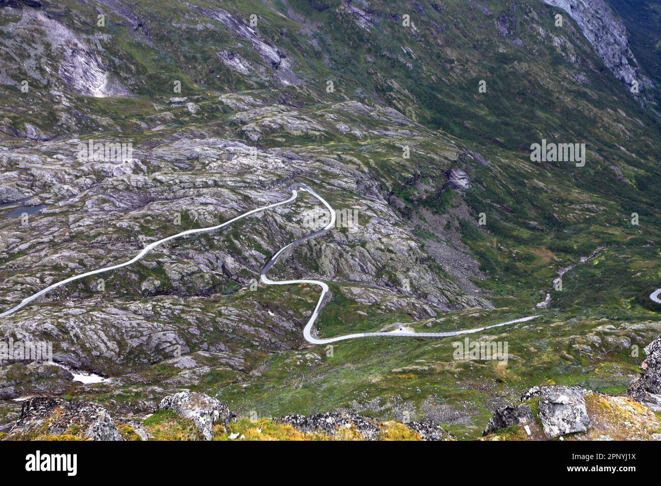 Vista della strada per il punto panoramico di Dalsnibba, patrimonio dell'umanità dell'UNESCO, regione di Sunnmøre, contea di Møre og Romsdal, Norvegia occidentale, Scandinavia, UE Foto Stock