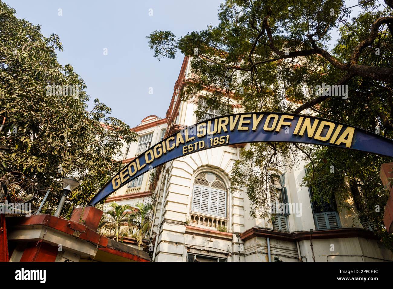 Nome segno all'ingresso del Geological Survey of India nella Nuova area di mercato di Taltala, Kolkata (Calcutta), capitale del Bengala Occidentale, India Foto Stock