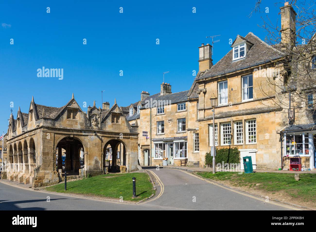 Il mercato nella graziosa cittadina di Chipping Campden, nel Gloucestershire Foto Stock