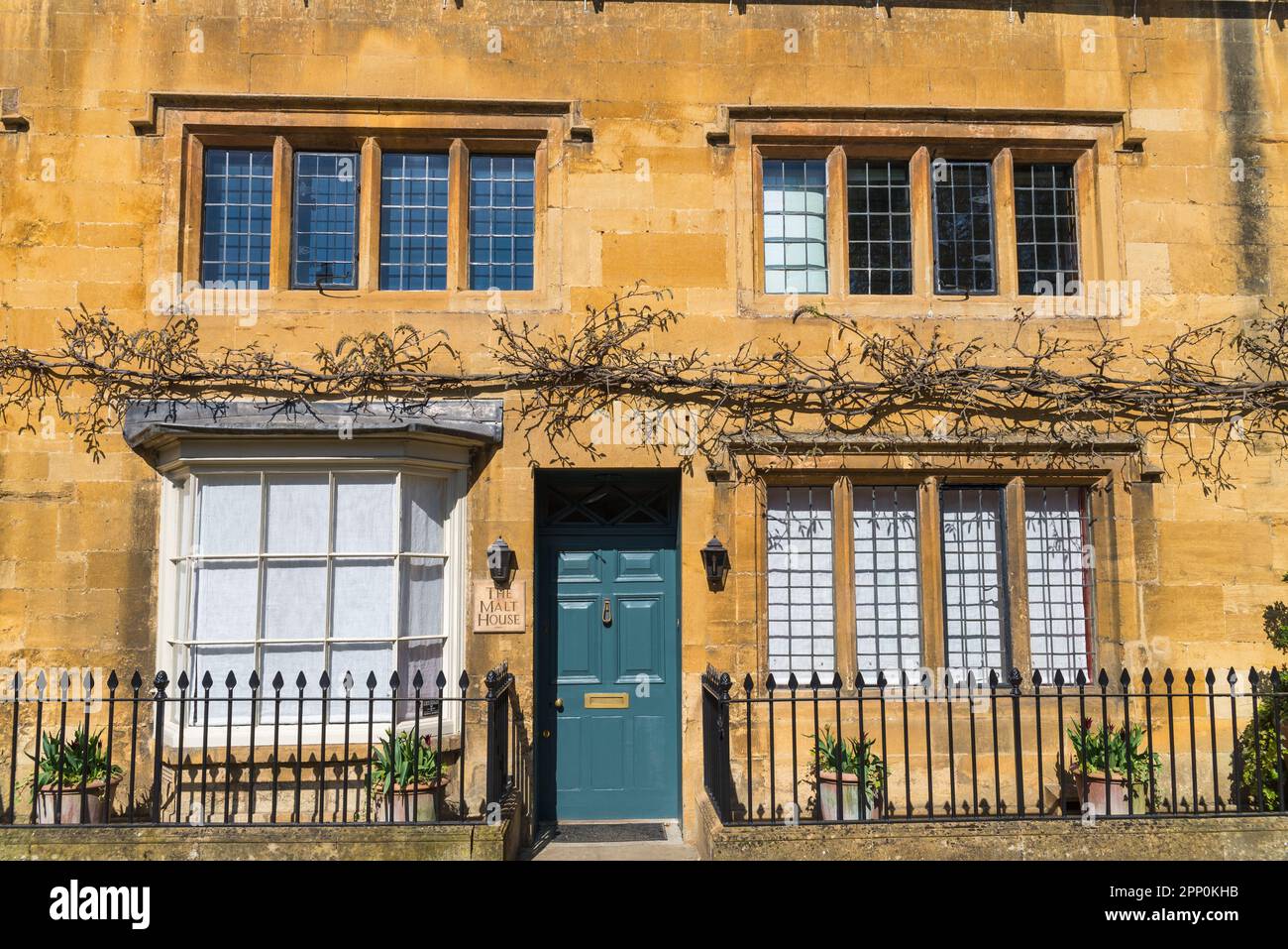 Attraente casa a due fronti nella graziosa cittadina di Chipping Campden, nel Gloucestershire Foto Stock