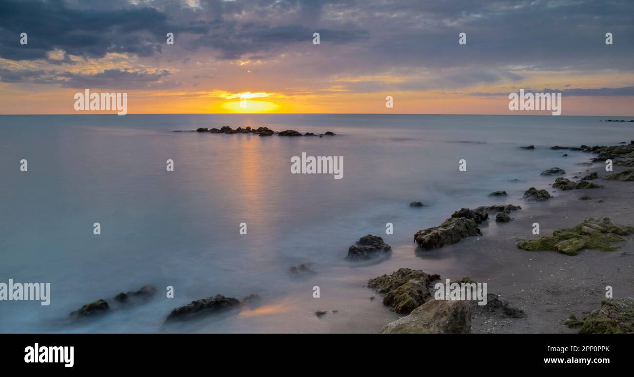 Tramonto sul Golfo del Messico da Caspersen Beach a Venezia Florida USA Foto Stock