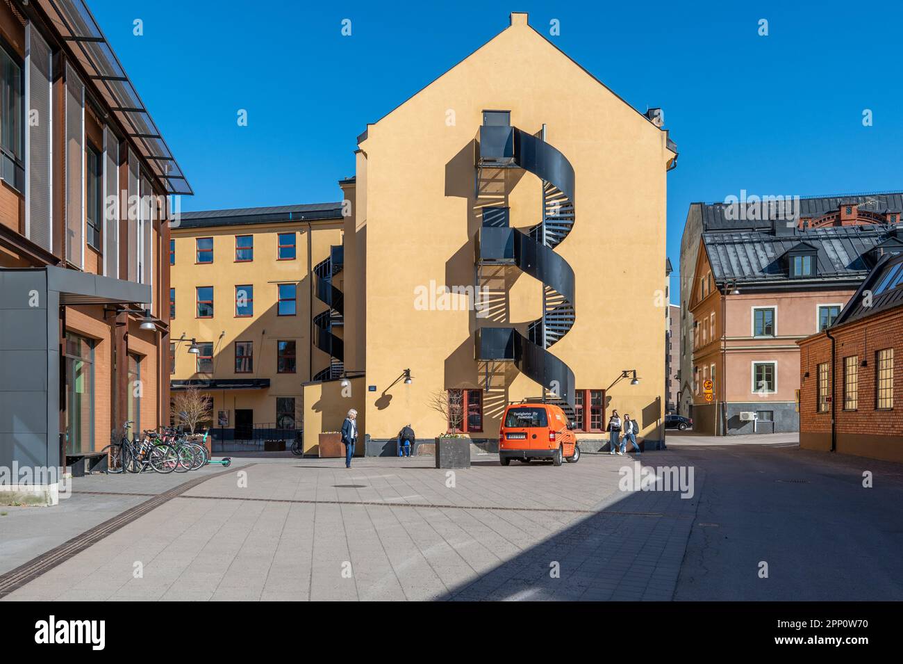 Scala a chiocciola nel vecchio paesaggio industriale di Bergs. Norrkoping è una storica città industriale della Svezia. Foto Stock
