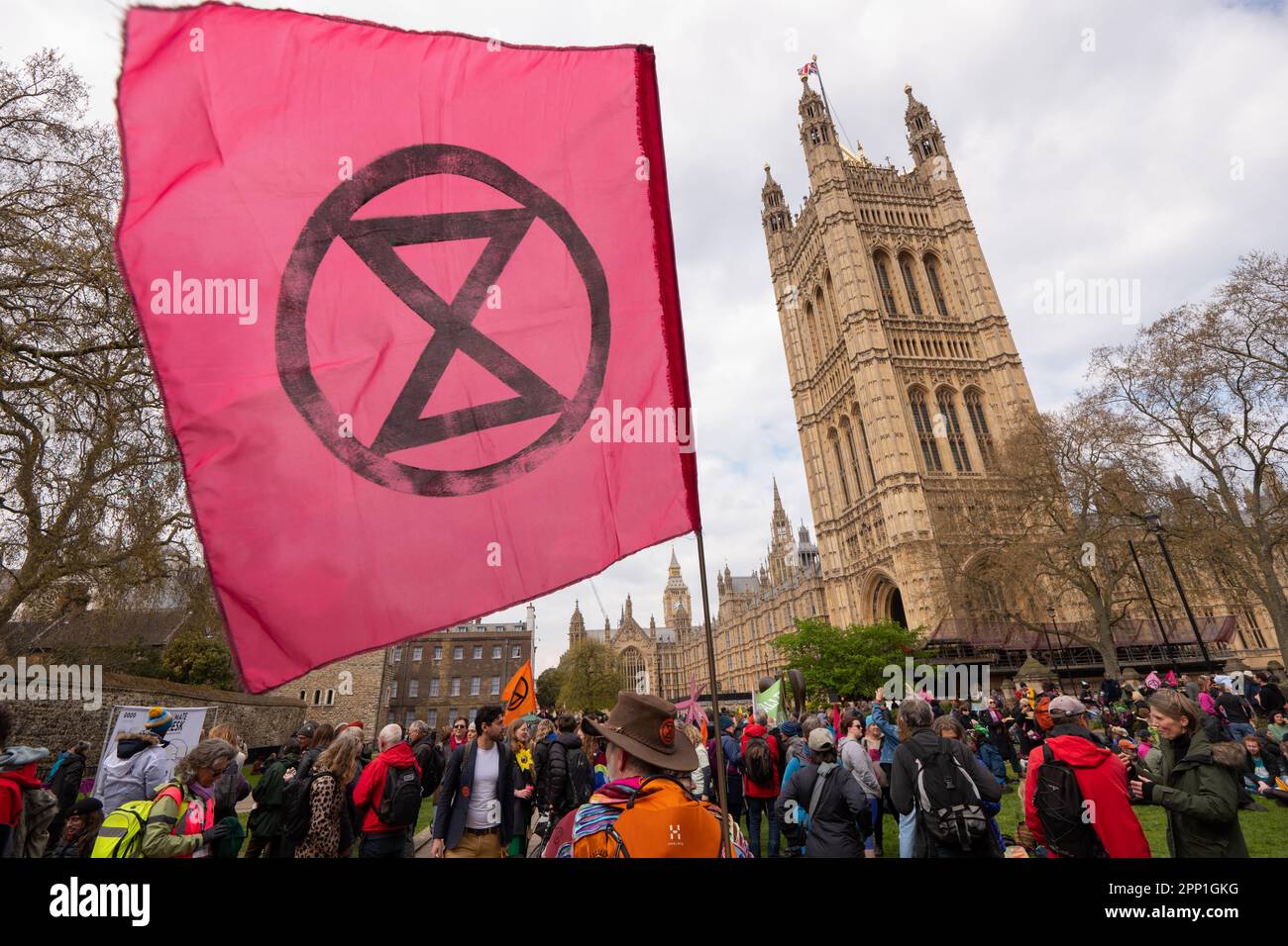 Londra, Regno Unito. 21st Apr 2023. Extinction Rebellion, The Big One, Parliament London Regno Unito immagine garyroberts/worldwidefeatures.com Credit: GaryRobertsphotography/Alamy Live News Foto Stock
