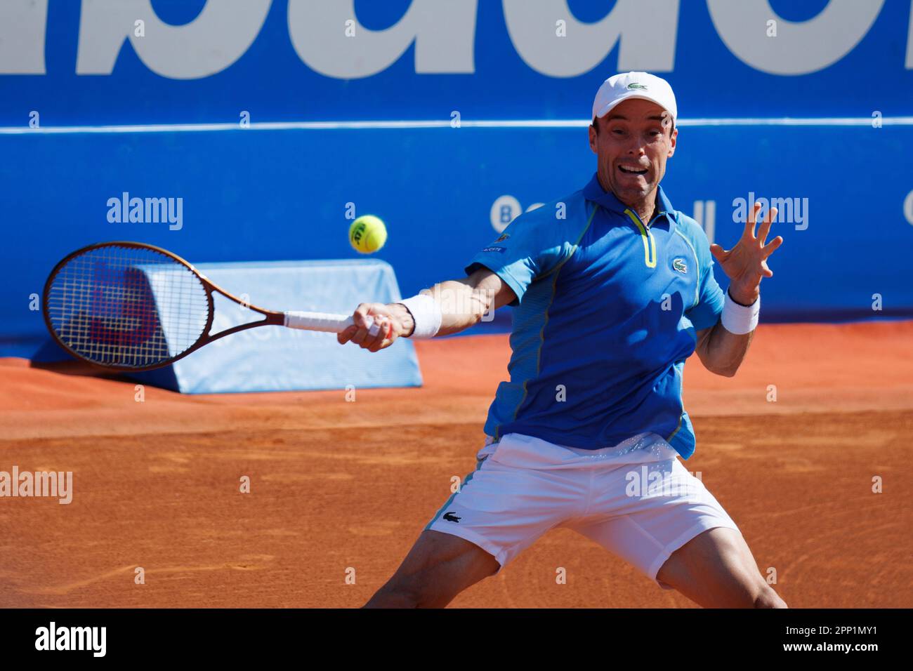 Barcellona, Spagna. 20th Apr, 2023. Roberto Bautista Augt in azione durante l'ATP 500 Barcelona Open Banc Sabadell Conde De Godo Trophy al Real Club de Tenis di Barcellona, Spagna. Credit: Christian Bertrand/Alamy Live News Foto Stock