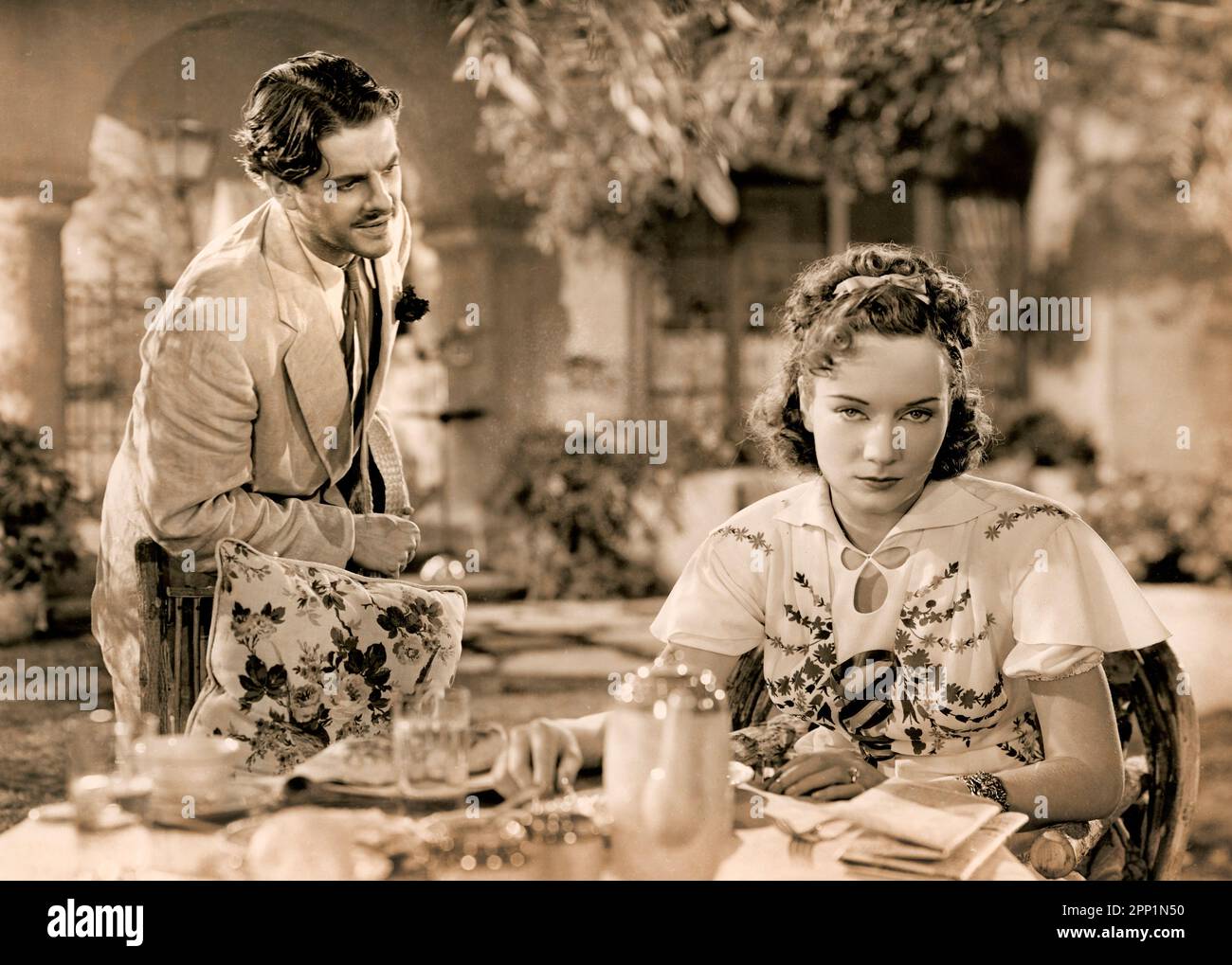 Leo Carrillo, Sigrid Gurie, on-set of the Film, 'Rio', Universal Pictures, 1939 Foto Stock