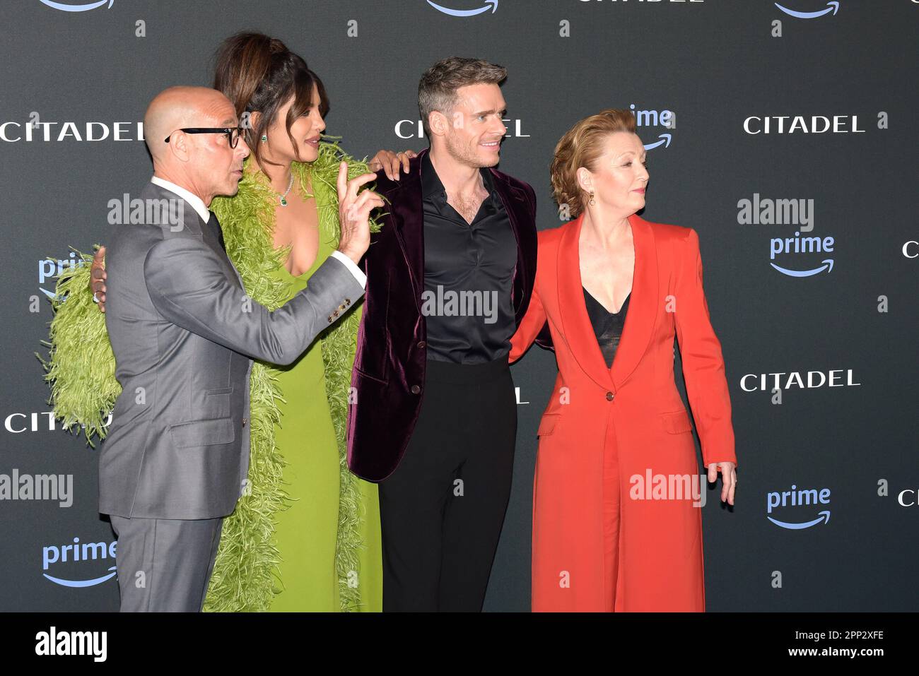 Roma, Italia. 21st Apr, 2023. Stanley Tucci, Priyanka Chopra Jonas, Richard Madden e Lesley Manville partecipano alla Citadel in prima serie televisiva a Roma. Credit: Vincenzo Nuzzolese/Alamy Live News Foto Stock