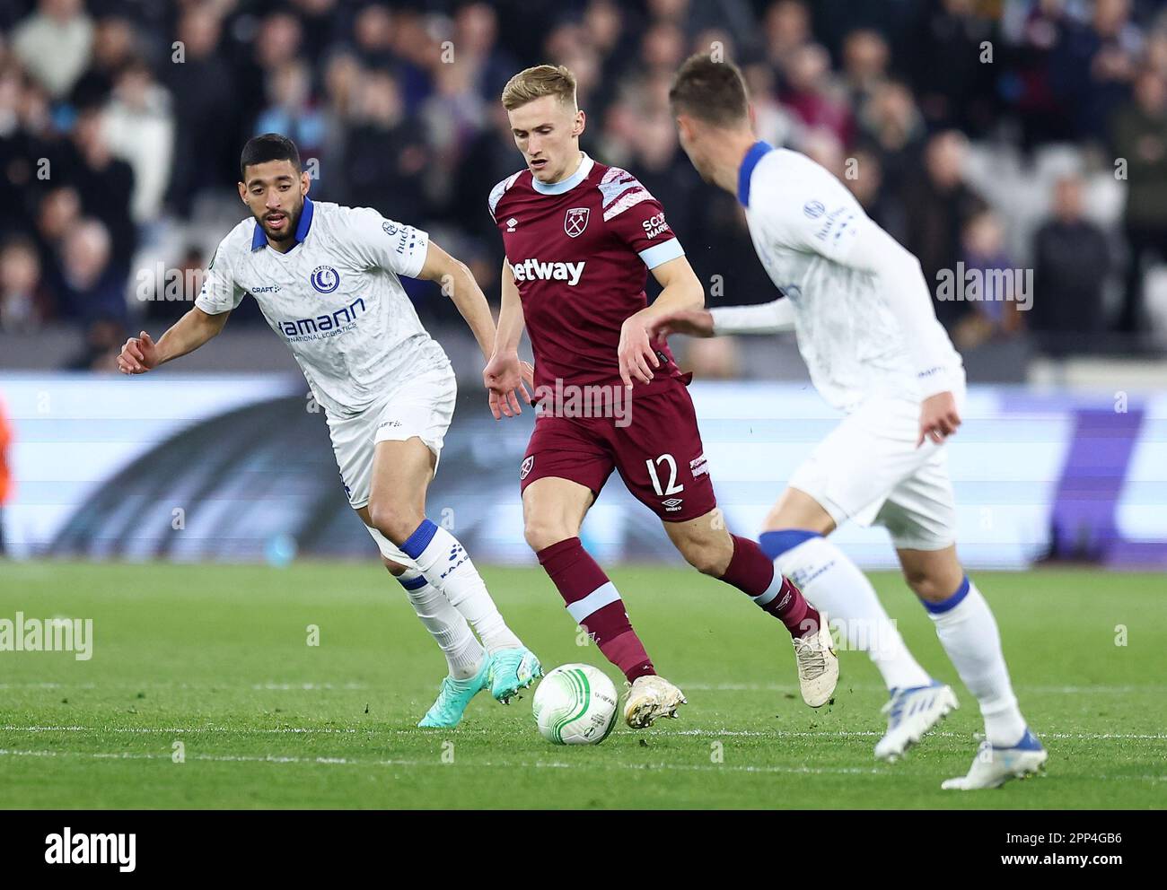 Flynn Downes of West Ham United durante la partita di calcio di West Ham United contro KAA Gent, UEFA Europa Conference League Foto Stock