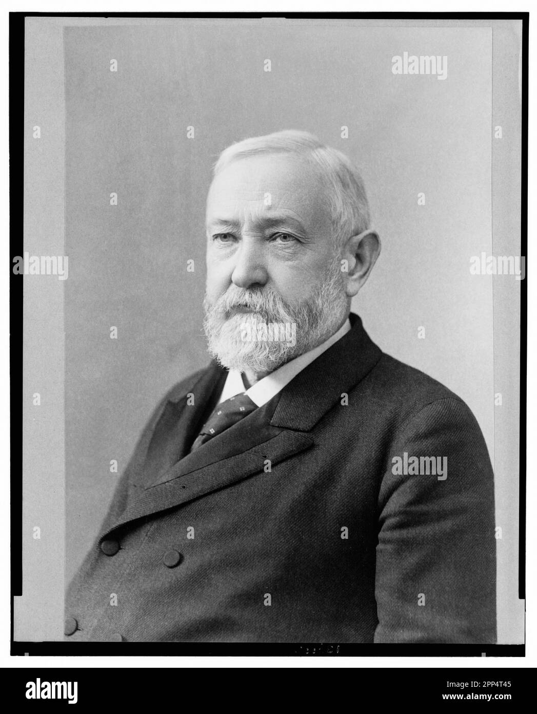 Benjamin Harrison, mezza lunghezza ritratto in studio, rivolto leggermente verso sinistra Foto Stock