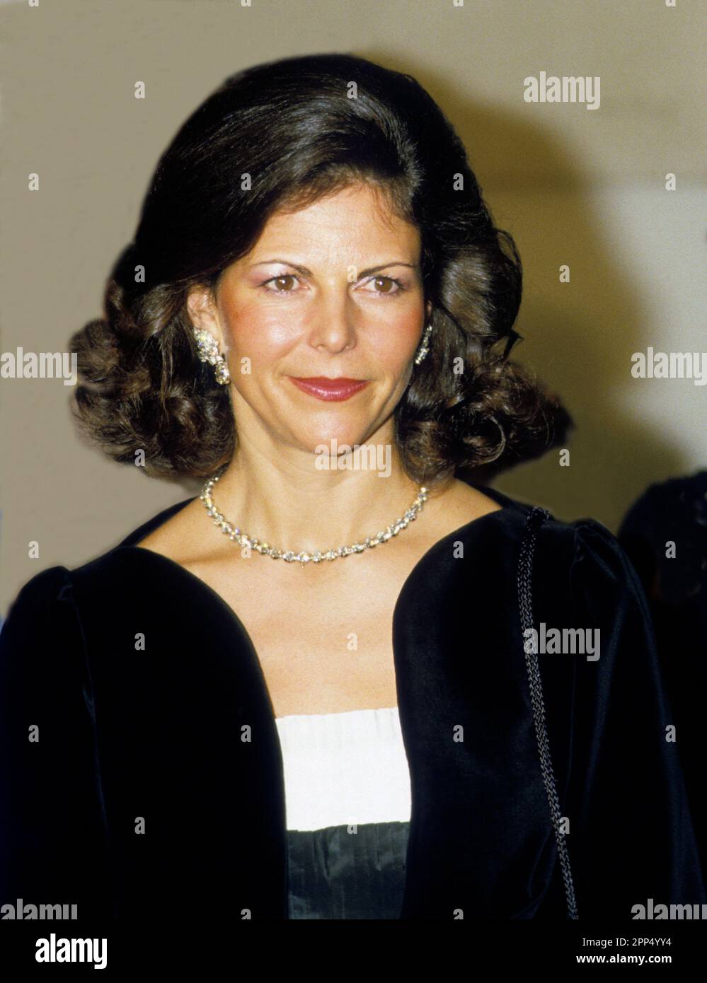 REGINA SILVIA di Svezia durante il visot di stato in Brasile e pronto per la cena di gala a Brasilia Foto Stock