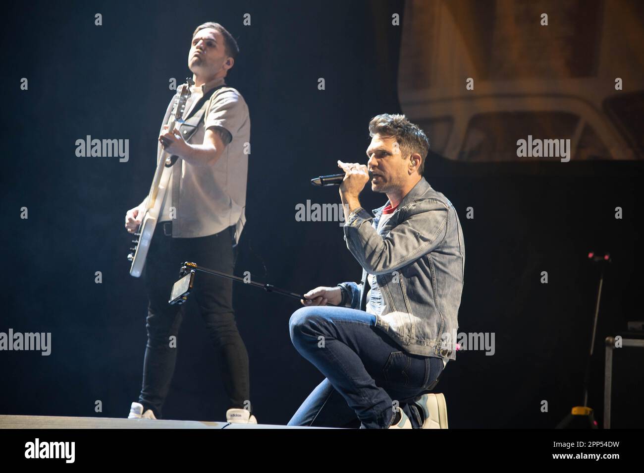 Glasgow, Regno Unito. 21st Apr, 2023. Scouting for Girls Performing at the OVO Hydro in Glasgow on His Marry Me Tour 2023 on the 21st April Credit: Glasgow Green at Winter Time/Alamy Live News Foto Stock