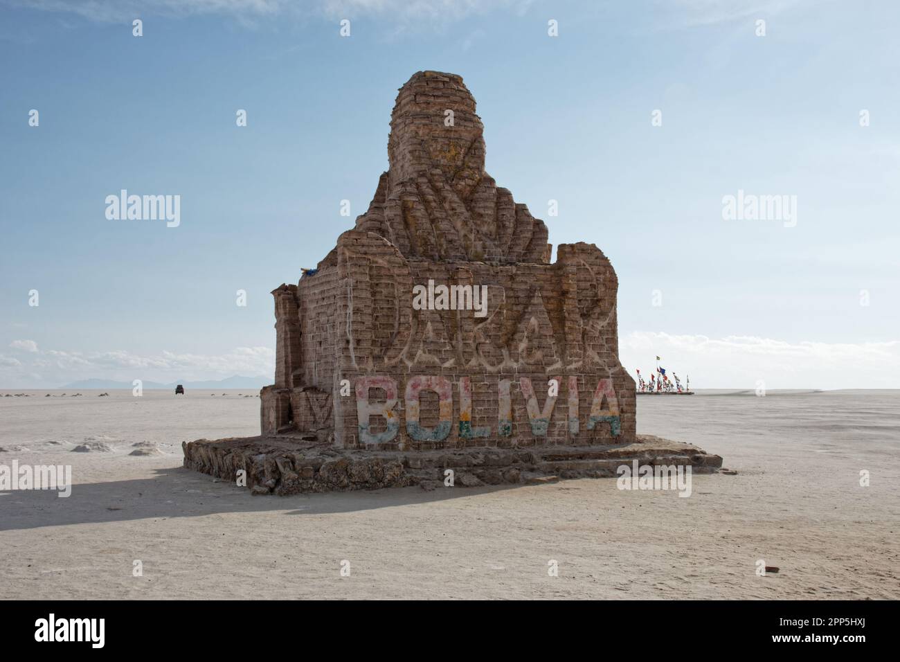 Il Monumento del rally Dakar, Salar de Uyuni, Bolivia Foto Stock