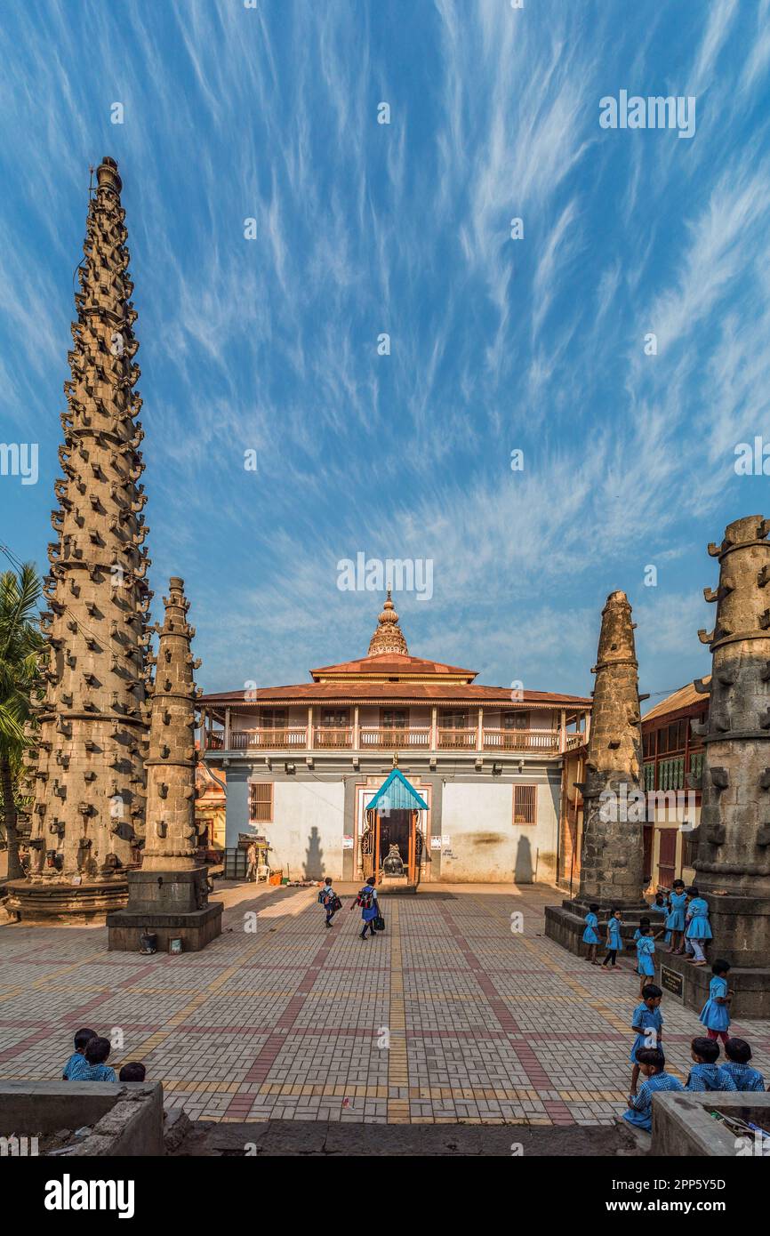03 11 2016 Deepmala nel complesso del tempio Yamai Devi del palazzo nel villaggio di Aundh. Aundh, distretto di Satara, Maharashtra, India Asia. Foto Stock