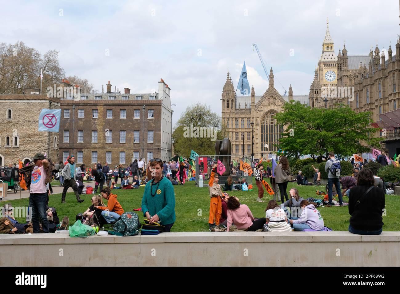 Londra, Regno Unito. 22nd Apr, 2023. La gente partecipa alla Grande Bioddiversity March, parte della protesta “The Big One”. Laura Gaggero/Alamy Live News Foto Stock