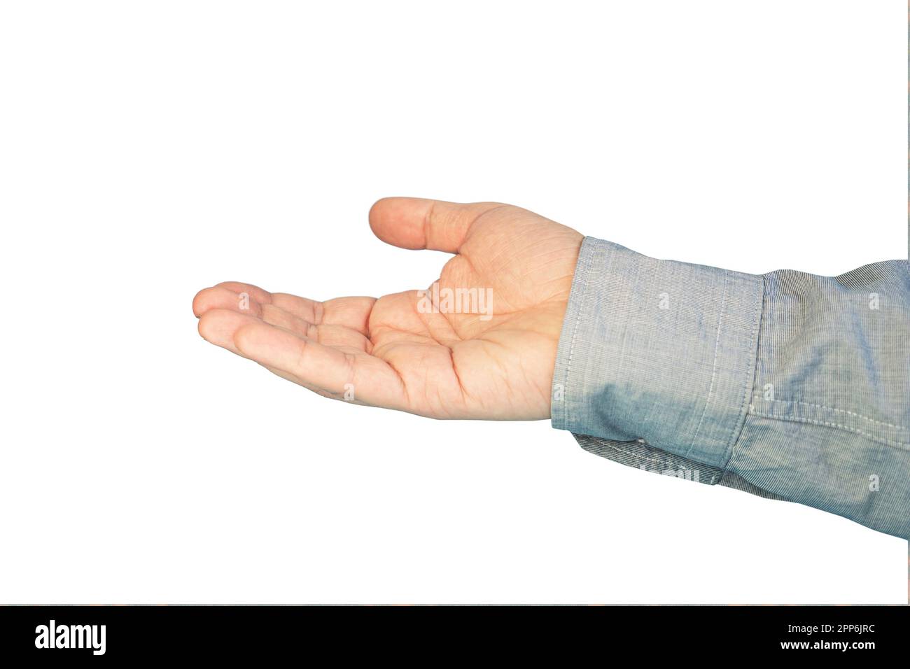 La mano dell'uomo in camicia suppone qualcosa isolato su sfondo bianco. Palm in alto, primo piano. gesto di implorarsi con la mano. Foto Stock