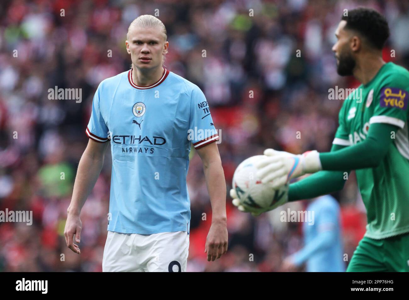 Londra, Regno Unito. 22nd Apr, 2023. Erling Haaland di Manchester City durante la partita di semifinale della fa Cup tra Manchester City e Sheffield Utd al Wembley Stadium, Londra, Inghilterra il 22 aprile 2023. Foto di Joshua Smith. Solo per uso editoriale, licenza richiesta per uso commerciale. Non è utilizzabile nelle scommesse, nei giochi o nelle pubblicazioni di un singolo club/campionato/giocatore. Credit: UK Sports Pics Ltd/Alamy Live News Foto Stock