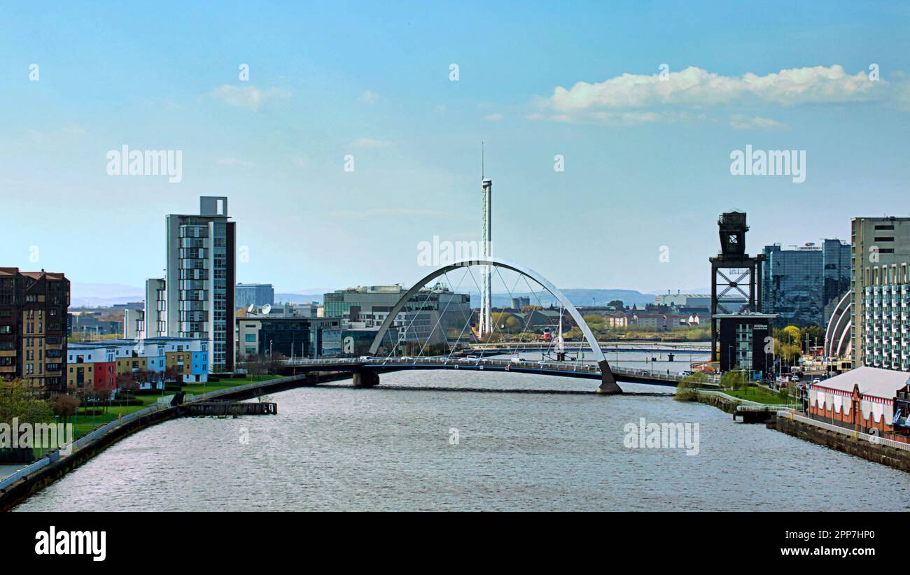 centro città, fiume clyde e ponte di lusso Foto Stock