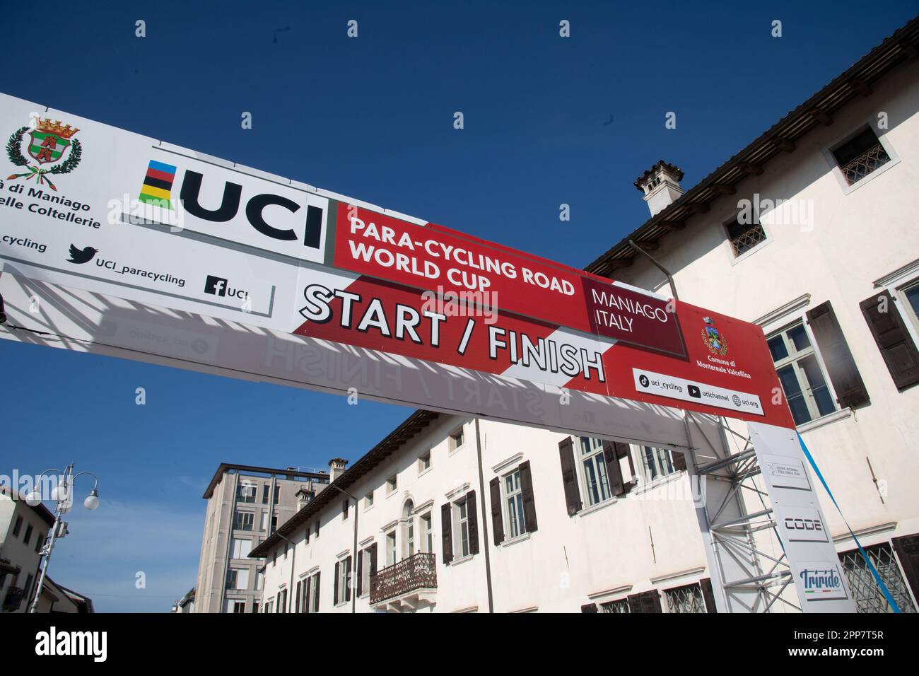 Maniago, Italia. 22nd Apr, 2023. Linea di partenza/arrivo, Coppa del mondo UCI, Road Race, credito: Casey B. Gibson/Alamy Live News Foto Stock