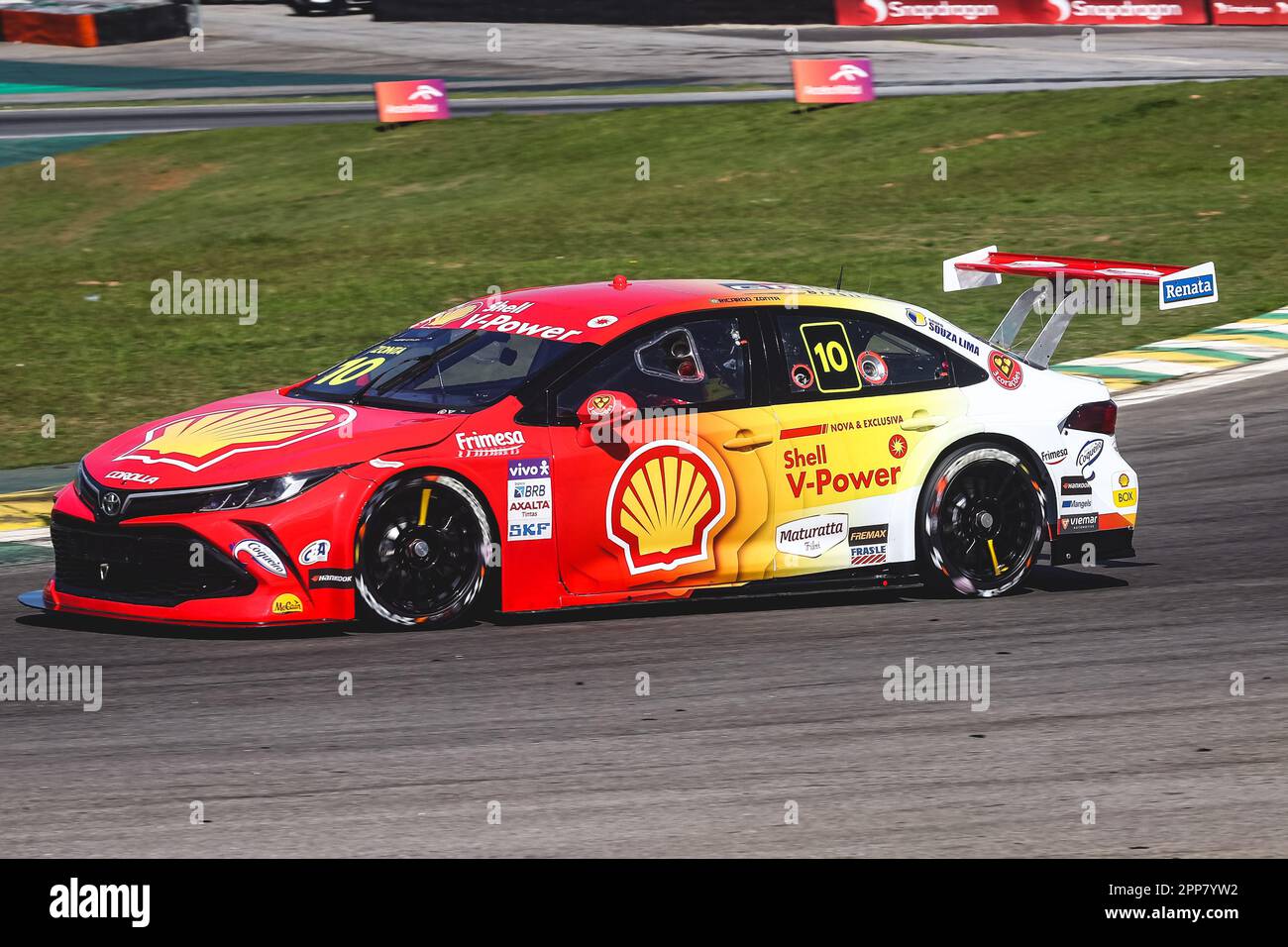 São PAULO, SP - 22.04.2023: STOCK CAR EM INTERLAGOS - Ricardo Zonta durante le qualifiche di allenamento per la seconda tappa della stagione 2023 della Stock Car Pro Series, al circuito di Interlagos questo sabato pomeriggio (22). (Foto: Yuri Murakami/Fotoarena) Foto Stock