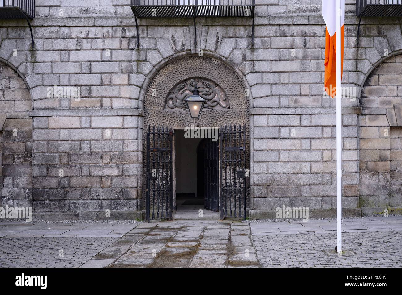 Ingresso alla storica prigione di Kilmainham a Dublino, ora museo Foto Stock