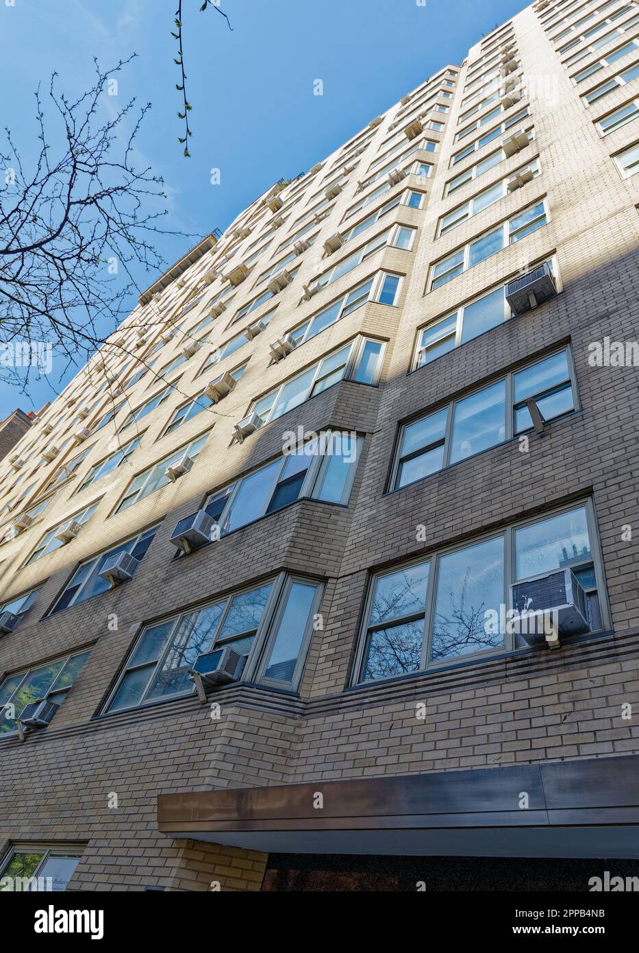 Il 30 Park Avenue è un edificio residenziale progettato da Emery Roth & Sons, situato nella East 36th Street, nella Murray Hill di Manhattan. Foto Stock