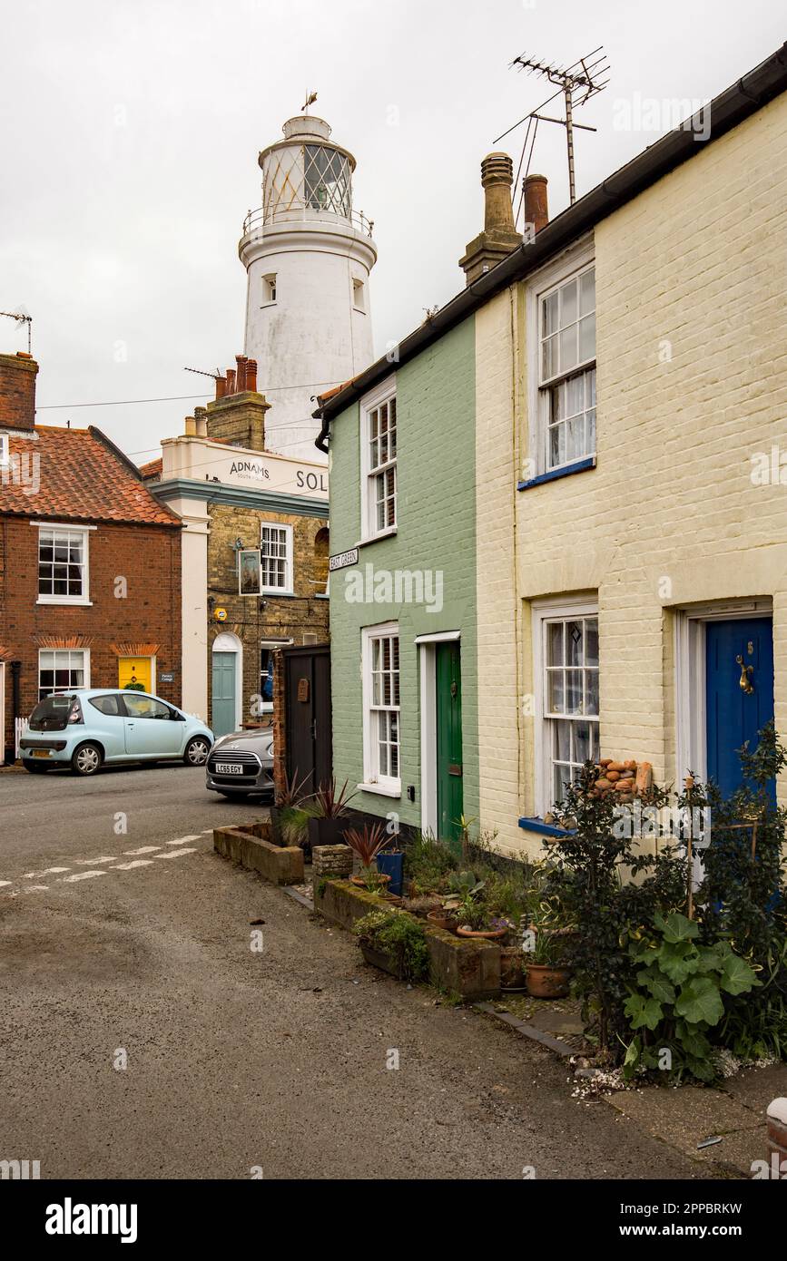 Attraenti proprietà dipinte vicino al faro di Southwold che si trova in Stradbroke Road, Southwold IP18 6LU Foto Stock