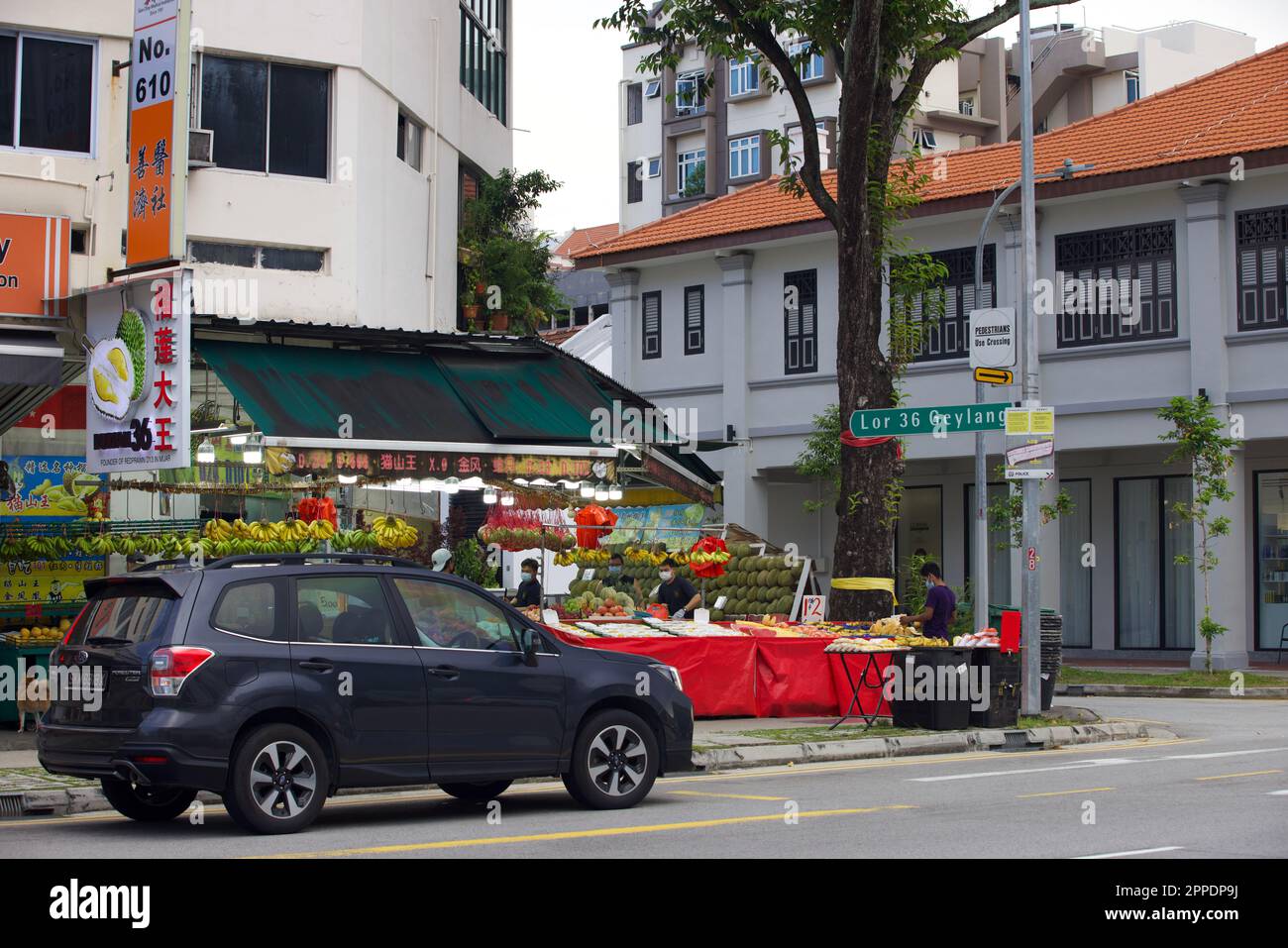 Un negozio di frutta, Geylang Singapore Foto Stock