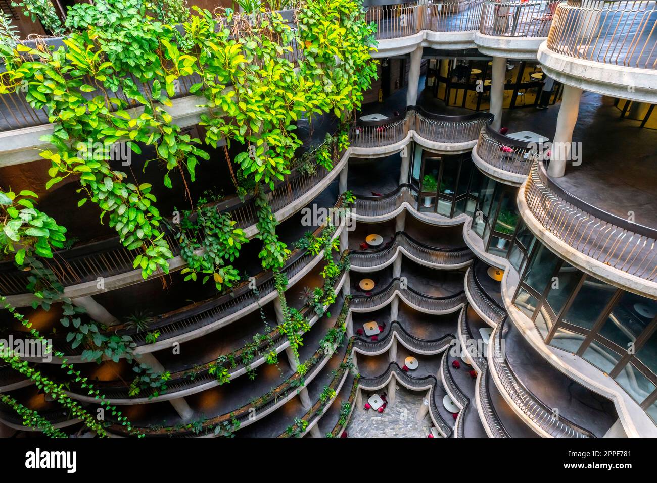 Singapore. Nanyang Technological University (NTU Singapore) progettato da Thomas Heatherwick Studio a Londra. Foto Stock