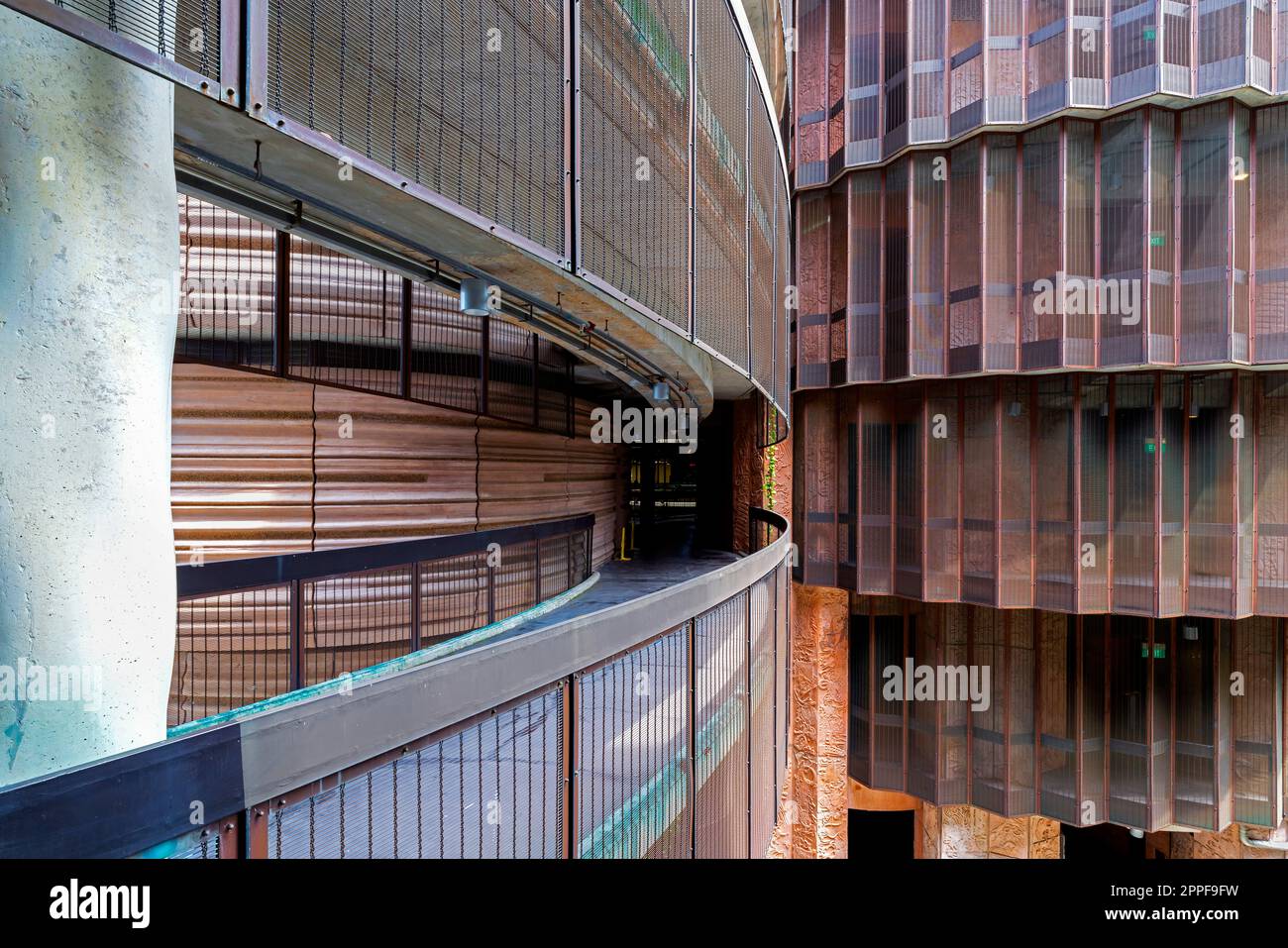 Singapore. Nanyang Technological University (NTU Singapore) progettato da Thomas Heatherwick Studio a Londra. Foto Stock