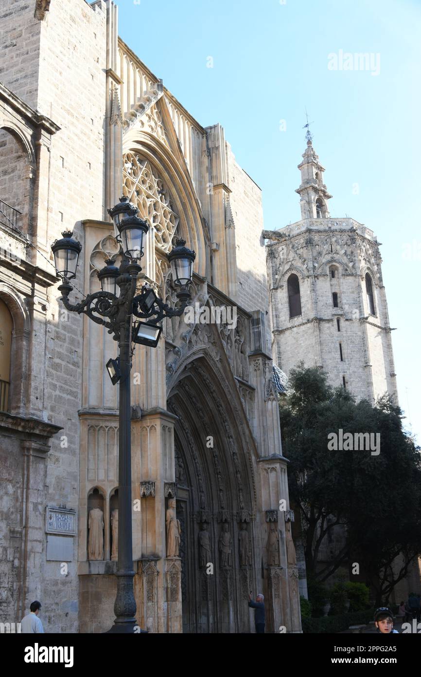 Vista sulla città, facciate di Valencia, provincia di Valencia, Spagna, marzo 2023 Foto Stock