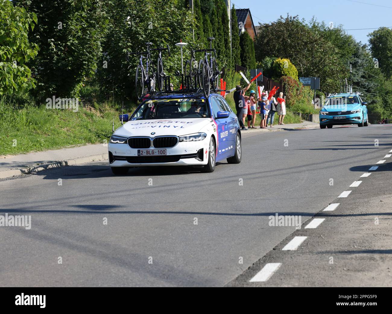 Quick-Step Alpha Vinyl Team veicolo sul percorso del Tour de Pologne UCI â€“ World Tour, tappa 7 Skawina - Cracovia. Foto Stock
