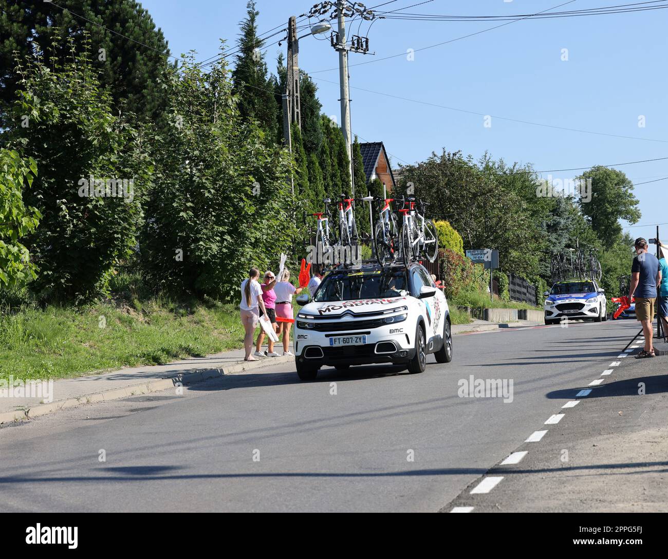 AG2R Citroen Team Vehicle sul percorso del Tour de Pologne UCI â€“ World Tour, tappa 7 Skawina - Cracovia. Foto Stock