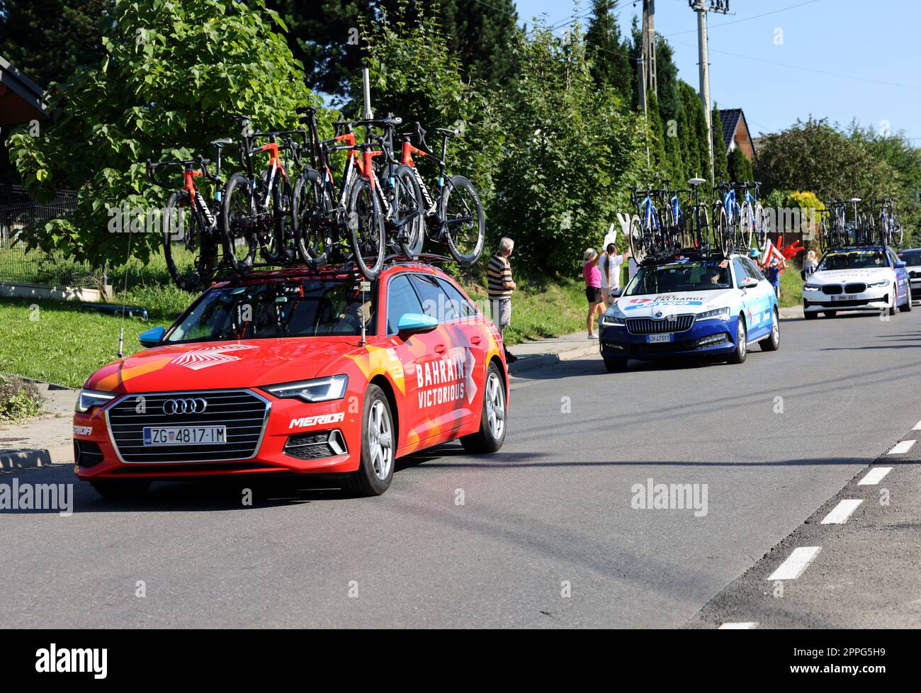 Bahrain Victorius Team Vehicle sul percorso del Tour de Pologne UCI â€“ World Tour, tappa 7 Skawina - Cracovia. Foto Stock