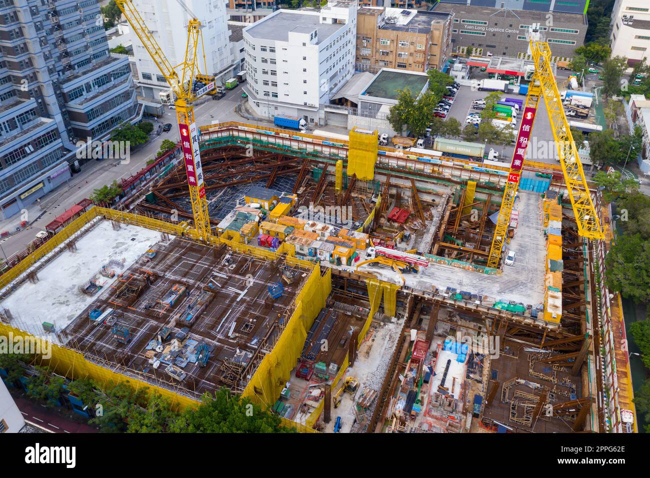 Yuen Long, Hong Kong 18 ottobre 2020: Vista dall'alto verso il basso del cantiere edile di Hong Kong Foto Stock