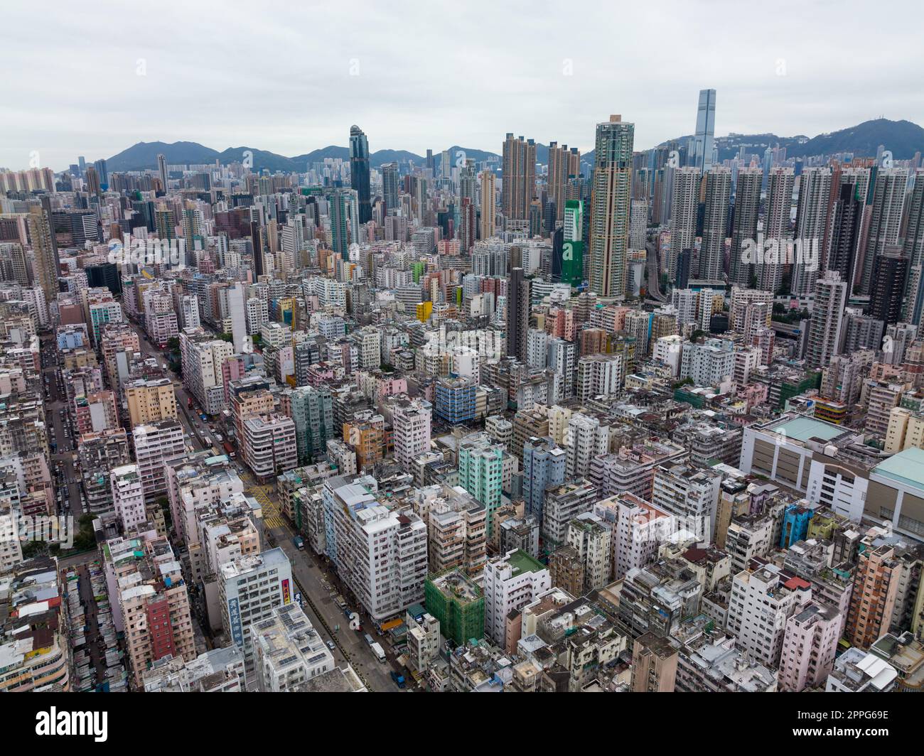 Sham Shui po, Hong Kong 22 novembre 2021: Vista aerea della città di Hong Kong Foto Stock