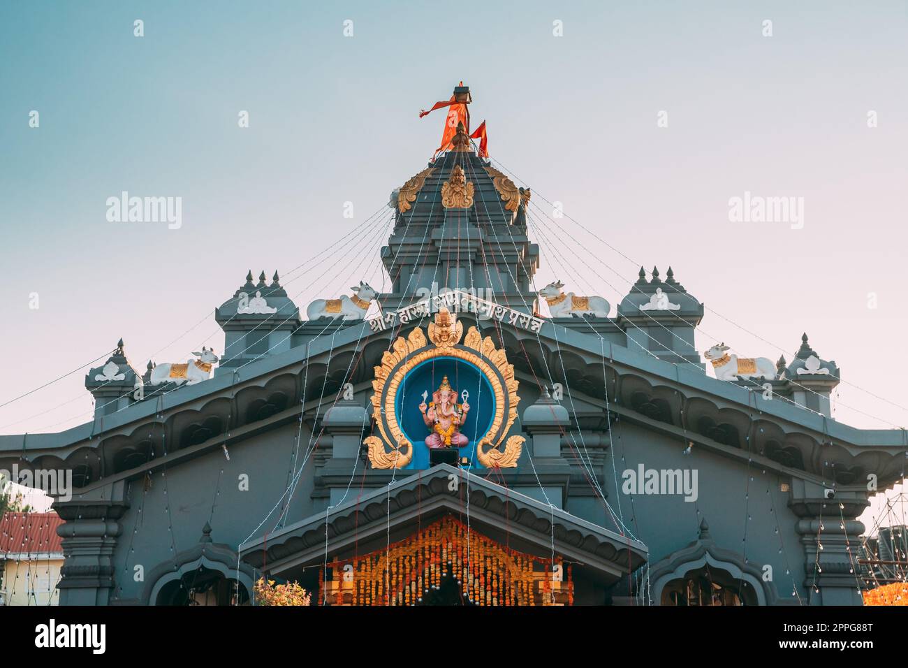 Sangolda, Goa, India. Tempio di Sri Amrekarnath. Famoso punto di riferimento e popolare destinazione Foto Stock