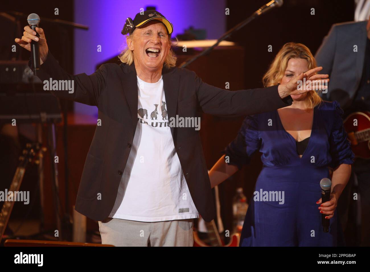 Otto Waalkes, Annett Louisan, "Back to Audimax": Otto celebra l'anniversario con ospiti star, Audimax Hamburg, 15.09.2022 Foto Stock