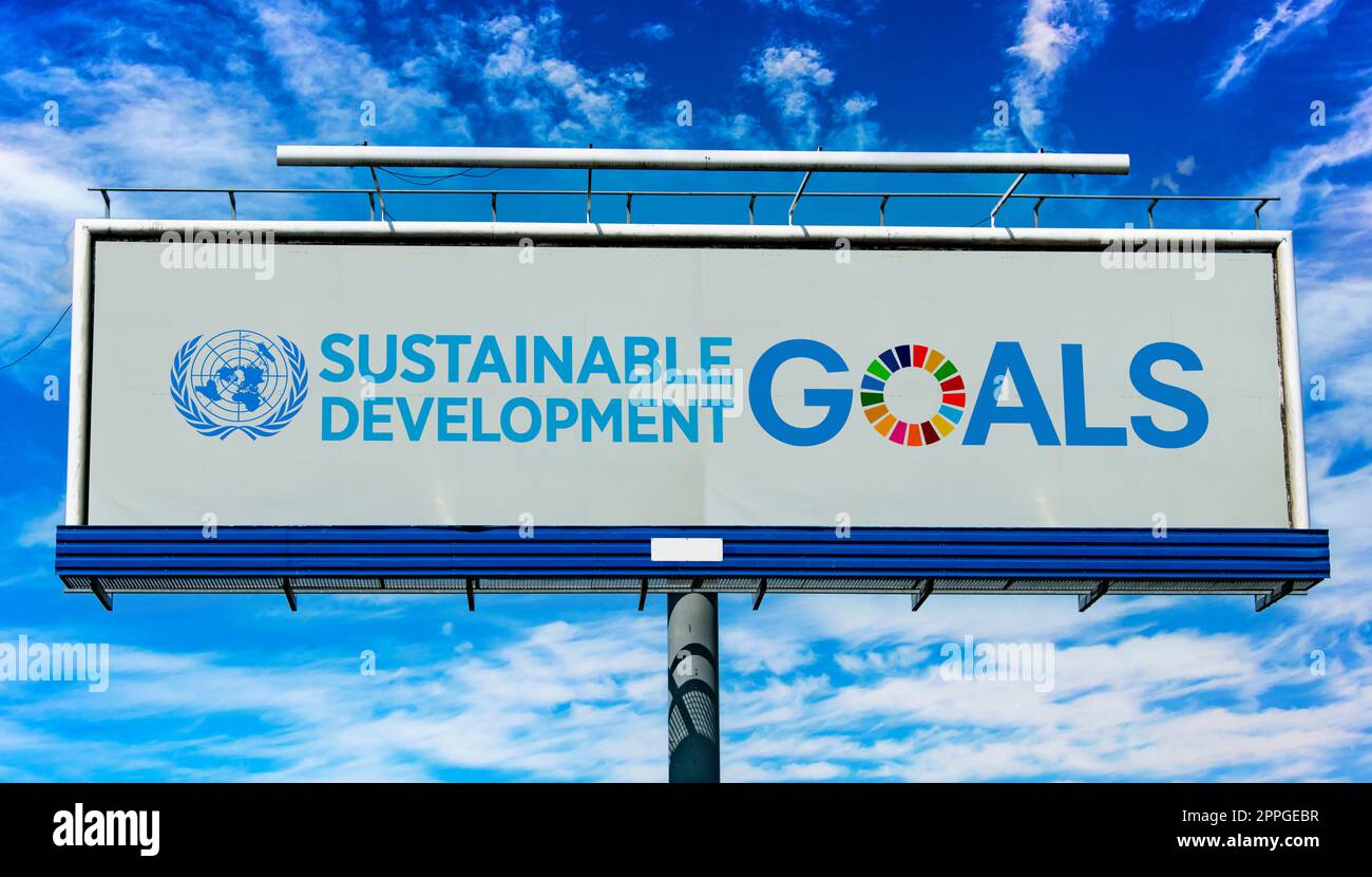 Billboard che mostra il logo degli obiettivi di sviluppo sostenibile Foto Stock