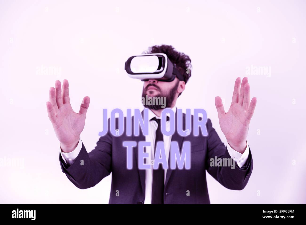 Scrittura di testo visualizzato Unisciti al nostro team. Parola scritta su Allied associate lavorare con noi nuovo dipendente assunto arruolato Foto Stock