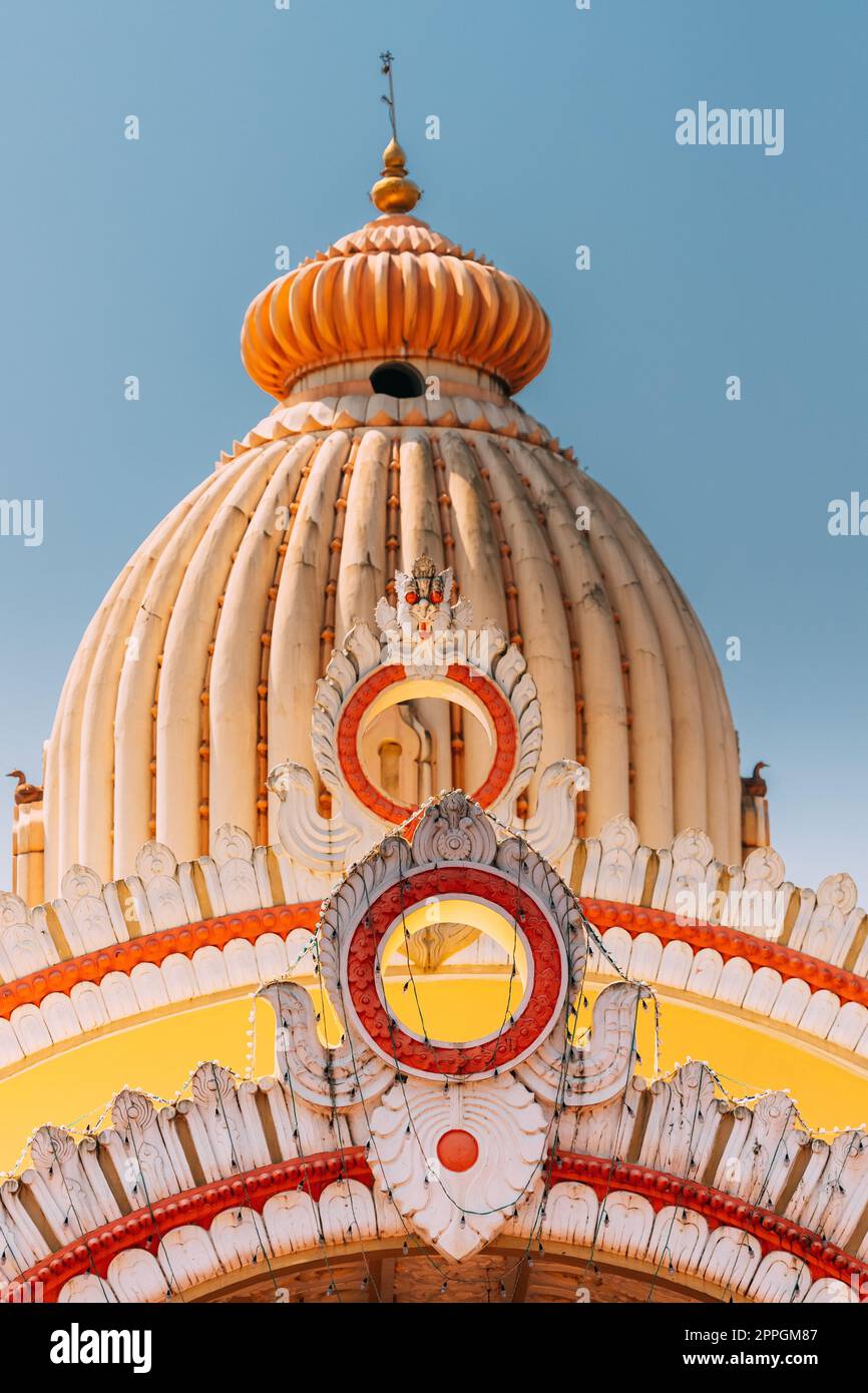 Mapusa, Goa, India. Shree Ganesh Mandir, Tempio di Ganeshpuri. Famoso punto di riferimento e destinazione popolare. Dettagli primo piano Foto Stock