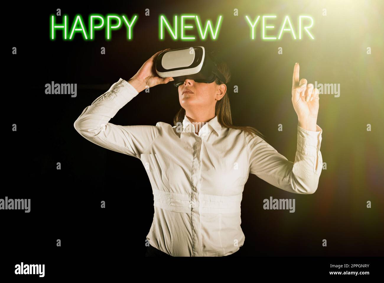 Didascalia concettuale felice anno nuovo. Internet Concept Greeting festeggia le festività Fresh Start auguri donna Holding tablet presenta Digital Navigation pin and Loading S.. Foto Stock