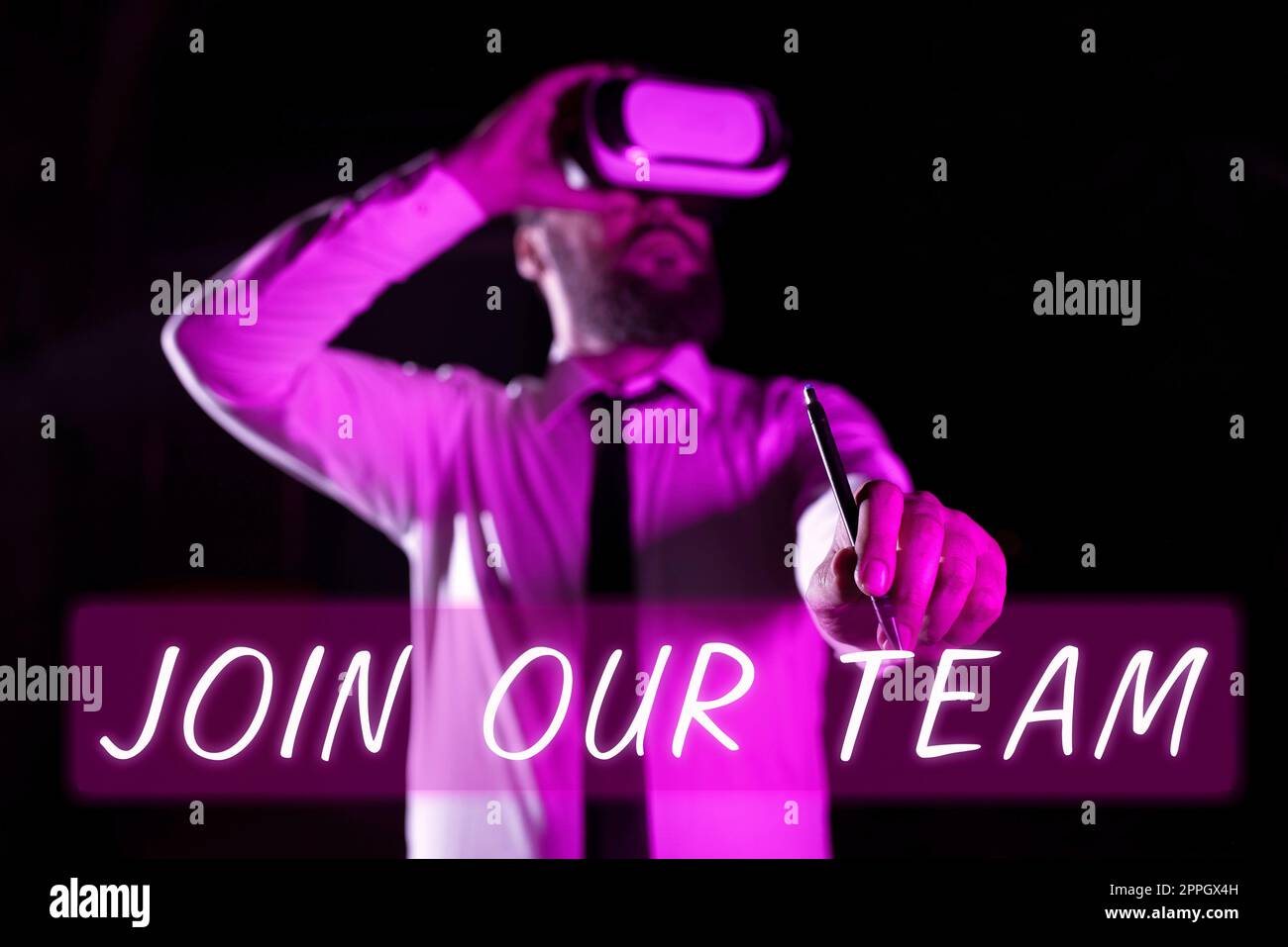 Testo che mostra ispirazione Unisciti al nostro team. Panoramica aziendale Allied associate collabora con noi nuovo dipendente assunto arruolato Foto Stock