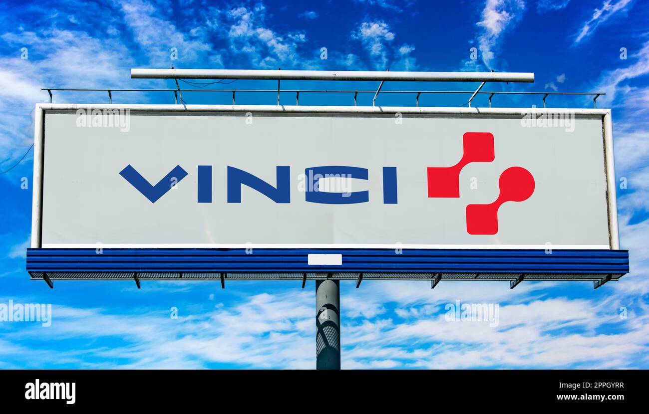 Cartellone pubblicitario con logo di Vinci Foto Stock