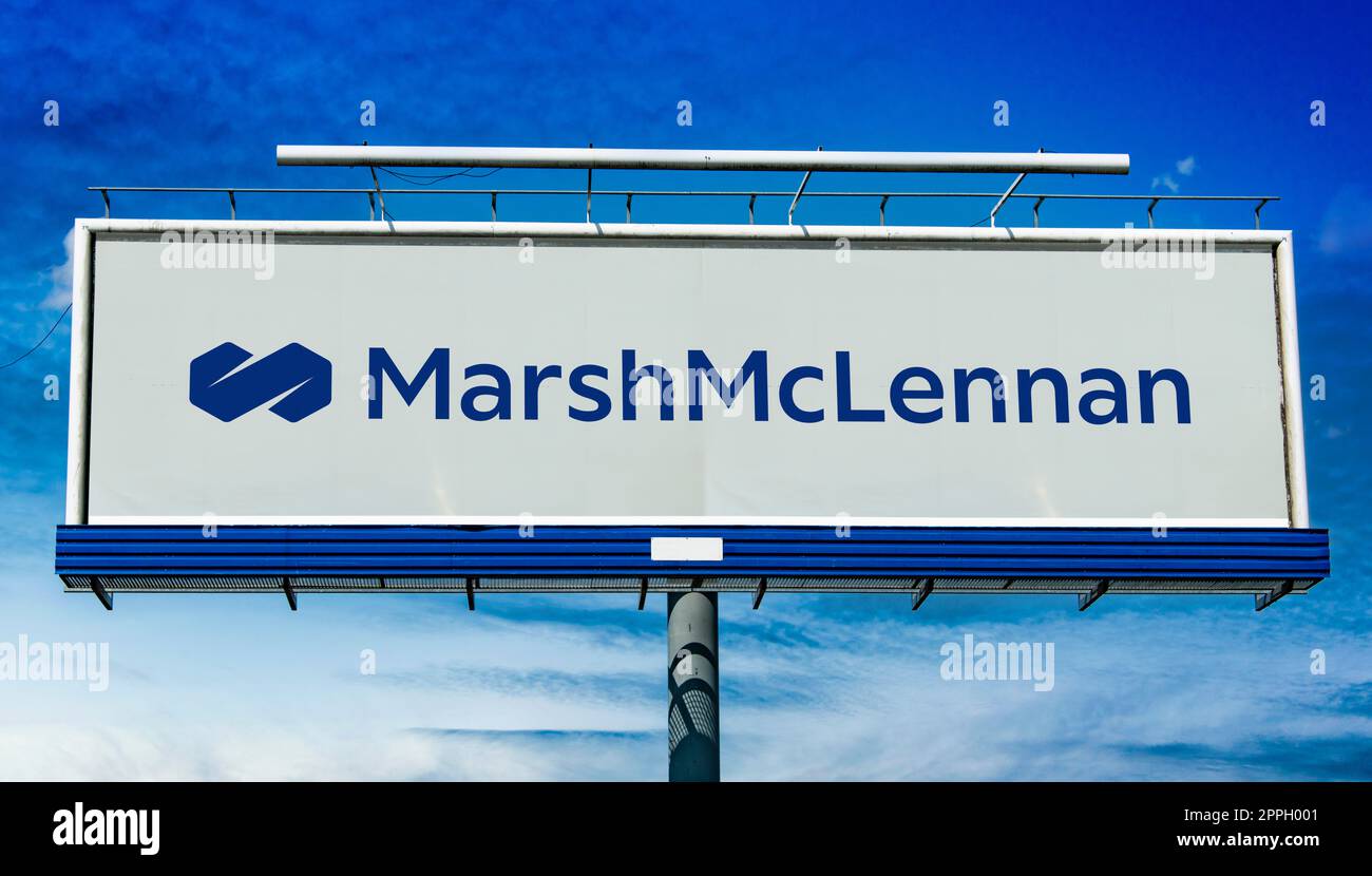 Cartellone pubblicitario con il logo di Marsh McLennan Foto Stock