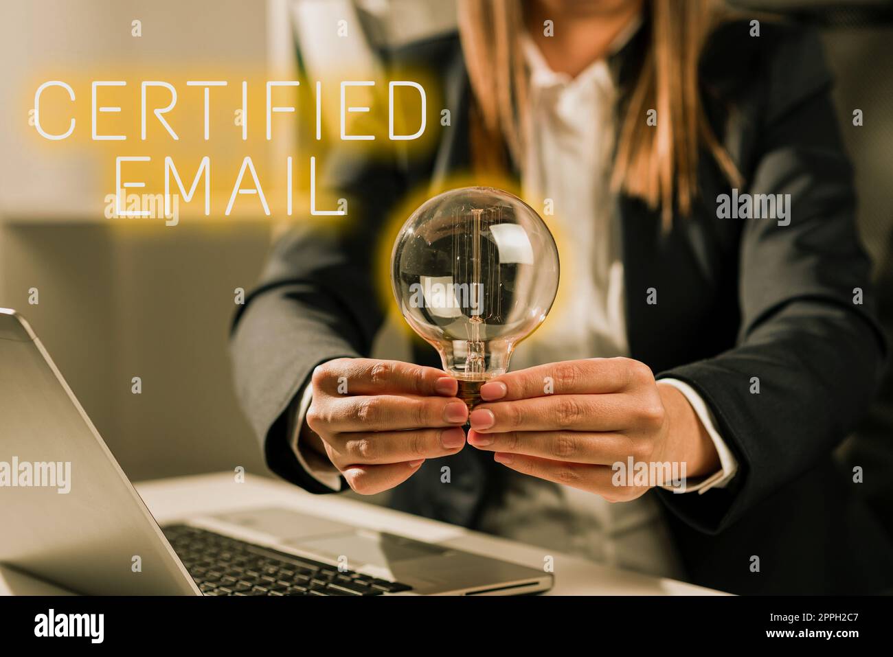 E-mail certificata per scrittura a mano. E-mail di panoramica aziendale il cui invio è certificato da una terza parte neutrale Foto Stock
