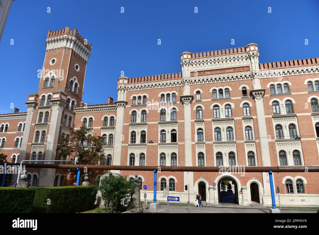 Rossauer Kaserne a Vienna Foto Stock