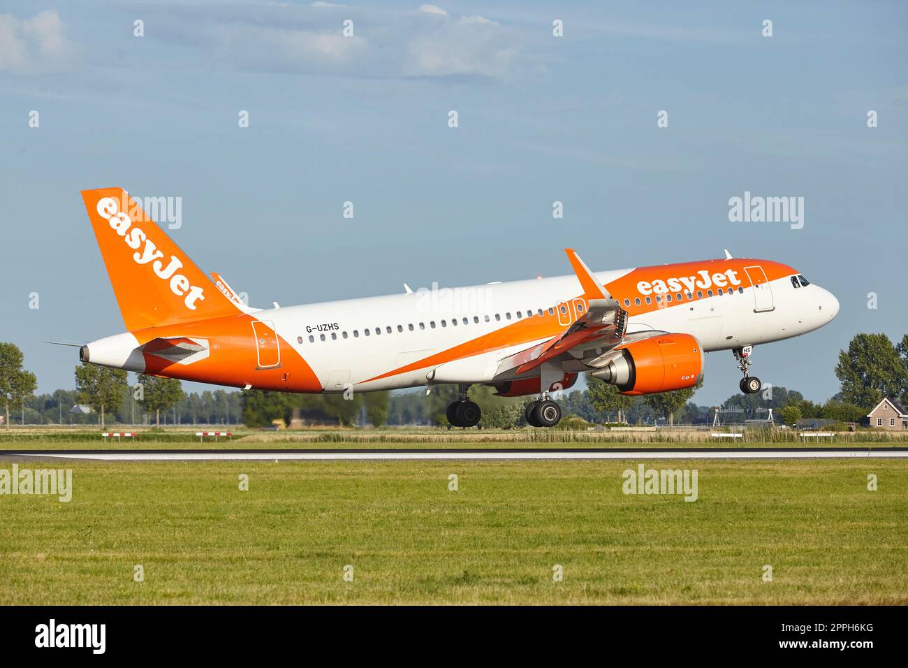 Aeroporto di Amsterdam Schiphol - Airbus A320-251N di easyJet Foto Stock